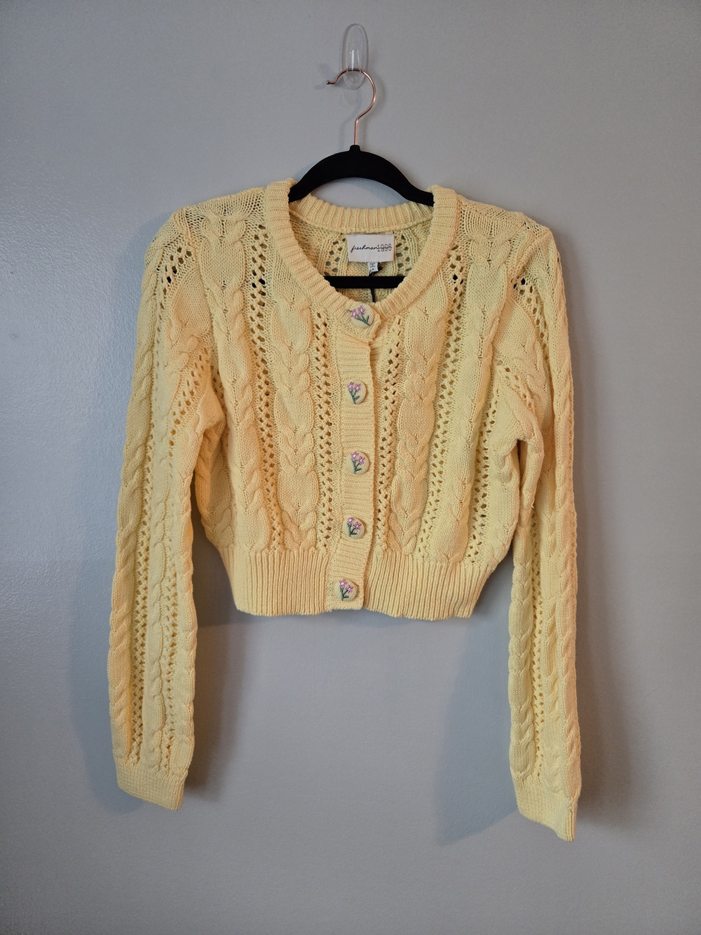 NWT Freshman 1996 Yellow Cable Knit Cropped Cardigan Floral Embroidered Buttons